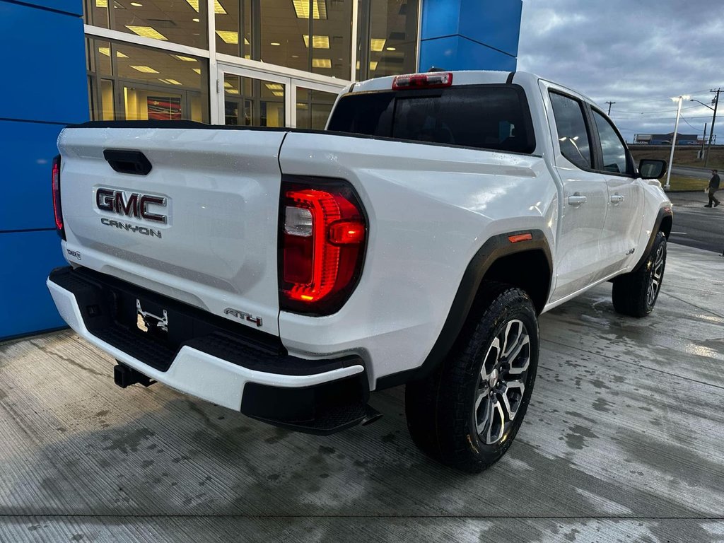 2024 GMC Canyon AT4 in Grand Falls, New Brunswick - 5 - w1024h768px