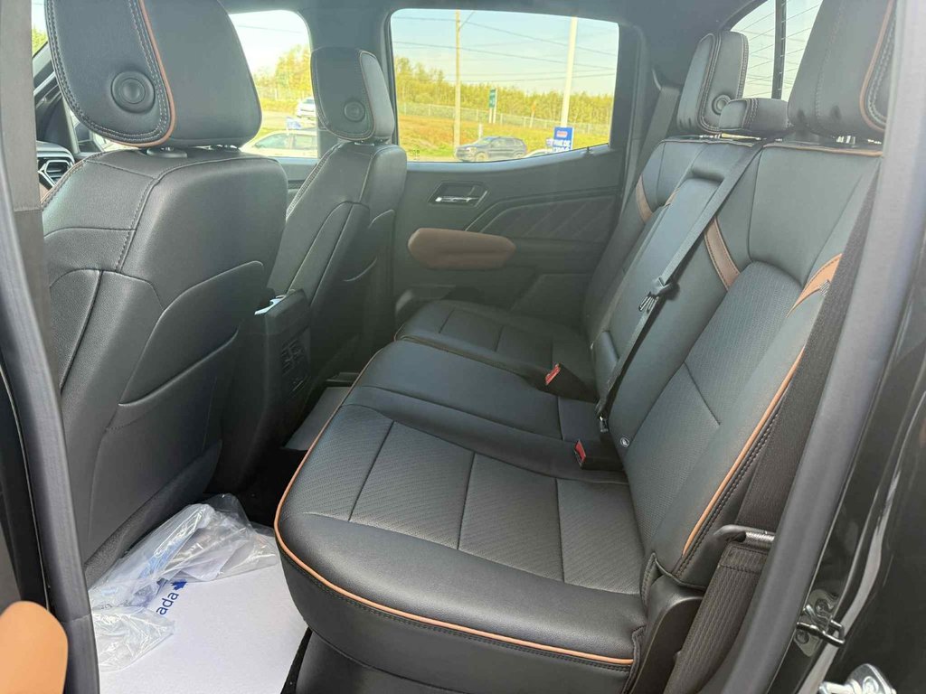2026 GMC Canyon AT4 in Grand Falls, New Brunswick - 11 - w1024h768px