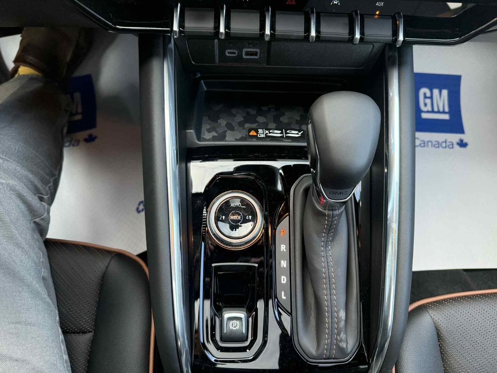 2026 GMC Canyon AT4 in Grand Falls, New Brunswick - 12 - w1024h768px