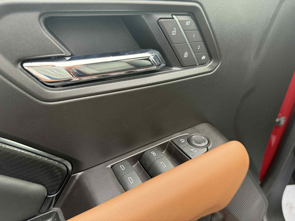 2026 GMC Canyon AT4 in Grand Falls, New Brunswick - 10 - w1024h768px