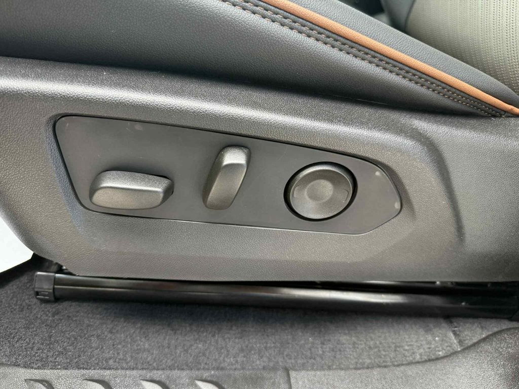 2026 GMC Canyon AT4 in Grand Falls, New Brunswick - 11 - w1024h768px