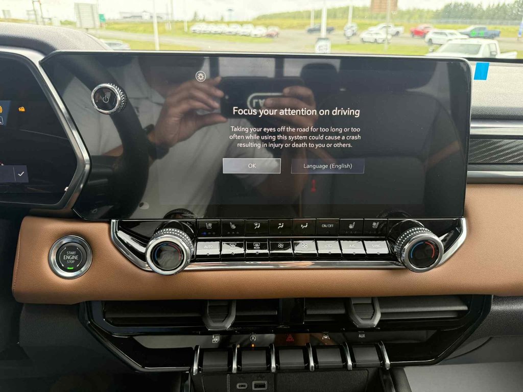 2026 GMC Canyon AT4 in Grand Falls, New Brunswick - 13 - w1024h768px