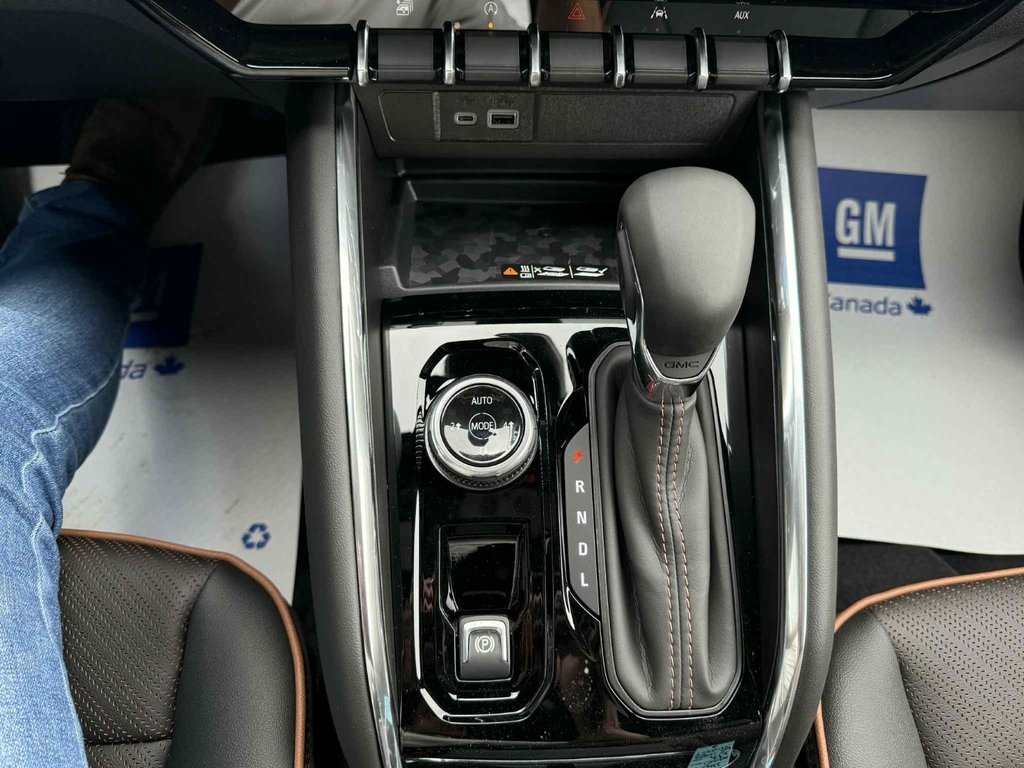 2026 GMC Canyon AT4 in Grand Falls, New Brunswick - 12 - w1024h768px