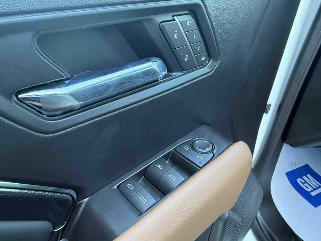 2026 GMC Canyon AT4 in Grand Falls, New Brunswick - 19 - w1024h768px