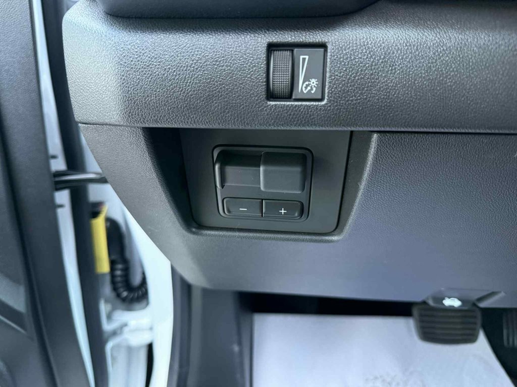 2026 GMC Canyon AT4 in Grand Falls, New Brunswick - 10 - w1024h768px