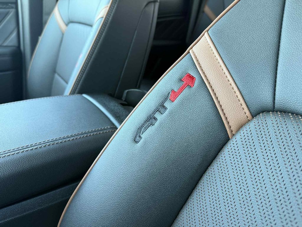 2026 GMC Canyon AT4 in Grand Falls, New Brunswick - 13 - w1024h768px