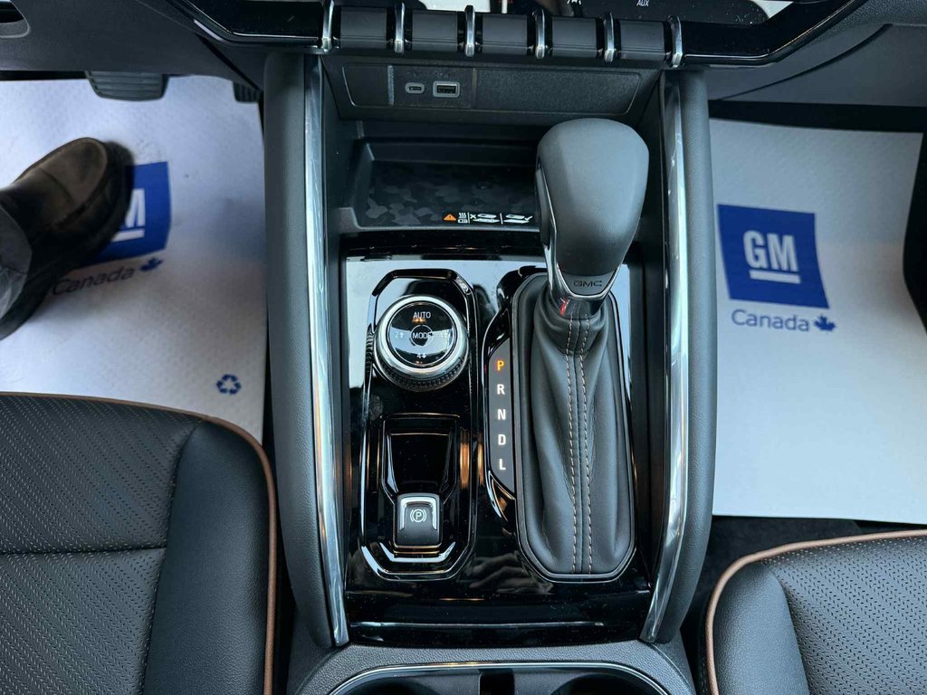 2026 GMC Canyon AT4 in Grand Falls, New Brunswick - 14 - w1024h768px