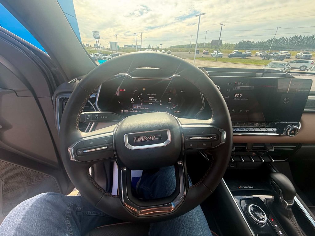2026 GMC Canyon AT4 in Grand Falls, New Brunswick - 12 - w1024h768px