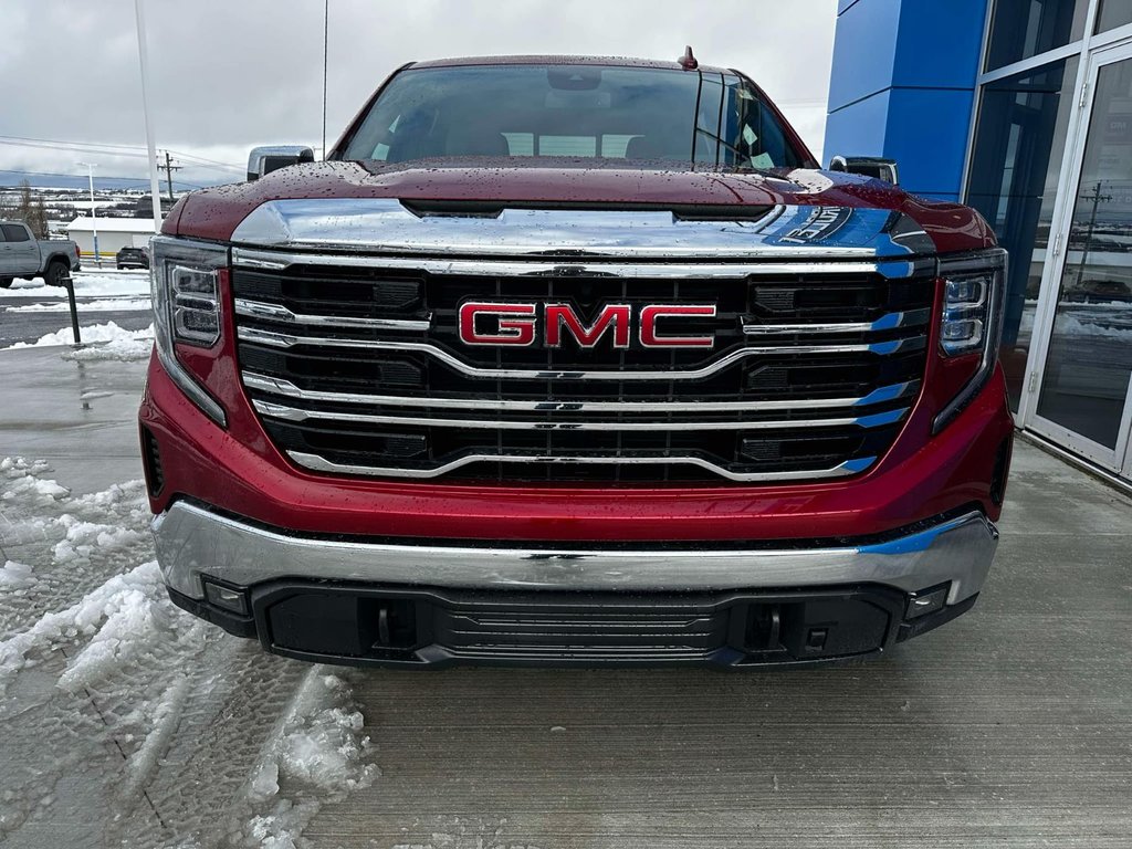 2025  Sierra 1500 SLT in Grand Falls, New Brunswick - 2 - w1024h768px