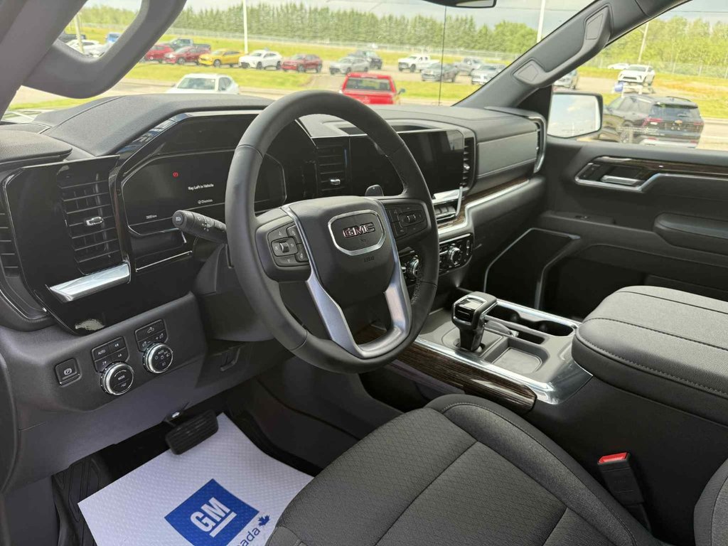 2025 GMC Sierra 1500 ELEVATION in Grand Falls, New Brunswick - 8 - w1024h768px