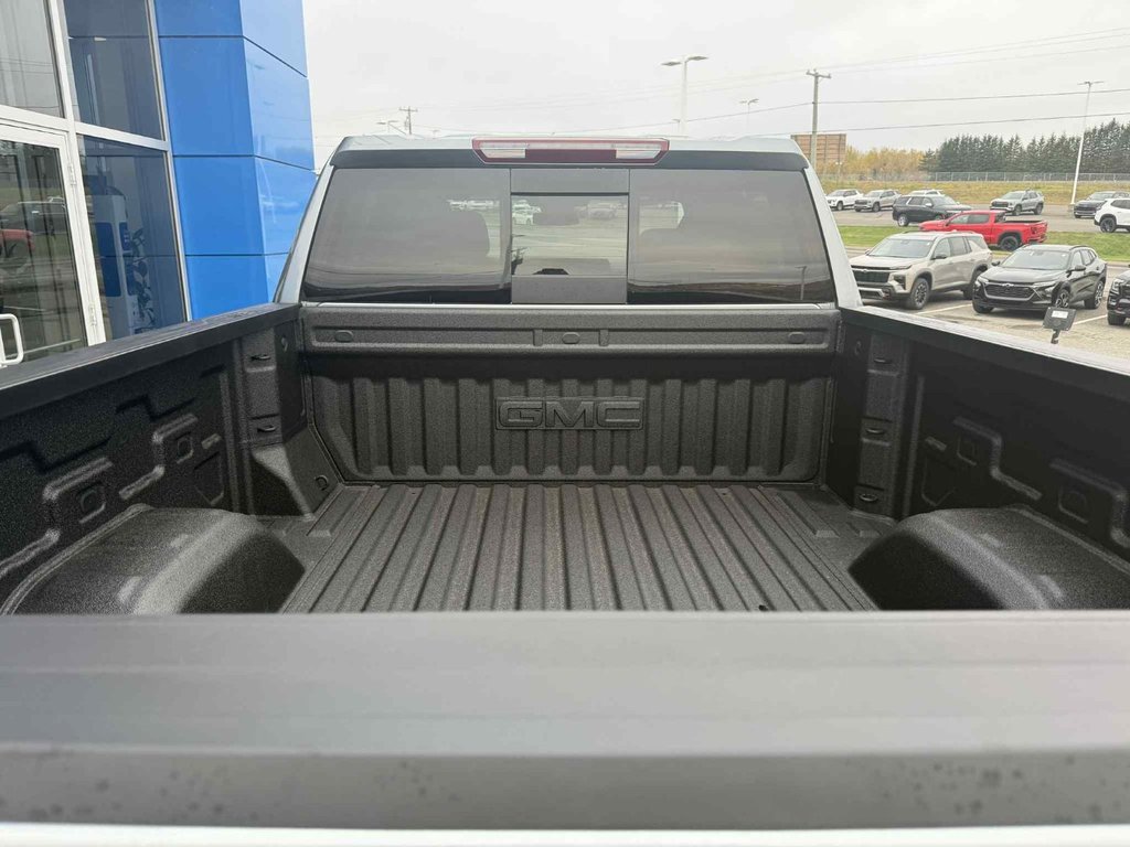 2026 GMC Sierra 1500 AT4 in Grand Falls, New Brunswick - 8 - w1024h768px