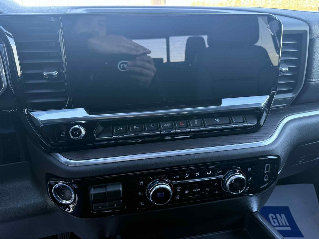 2026 GMC Sierra 1500 SLT in Grand Falls, New Brunswick - 15 - w1024h768px