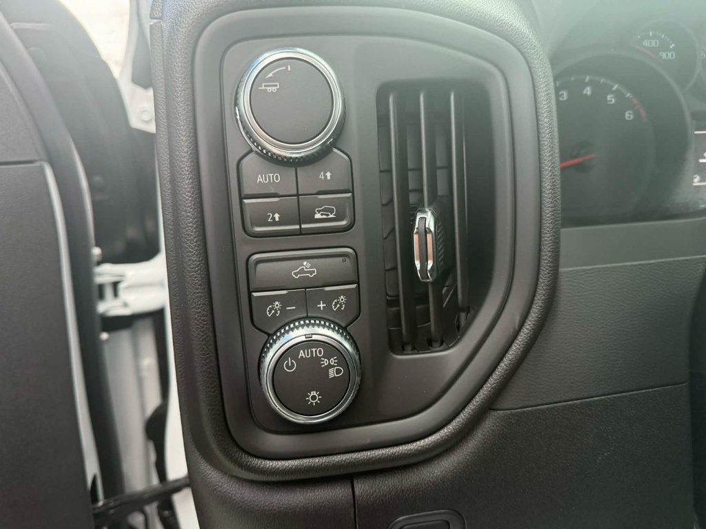 2026 GMC Sierra 1500 PRO in Grand Falls, New Brunswick - 14 - w1024h768px