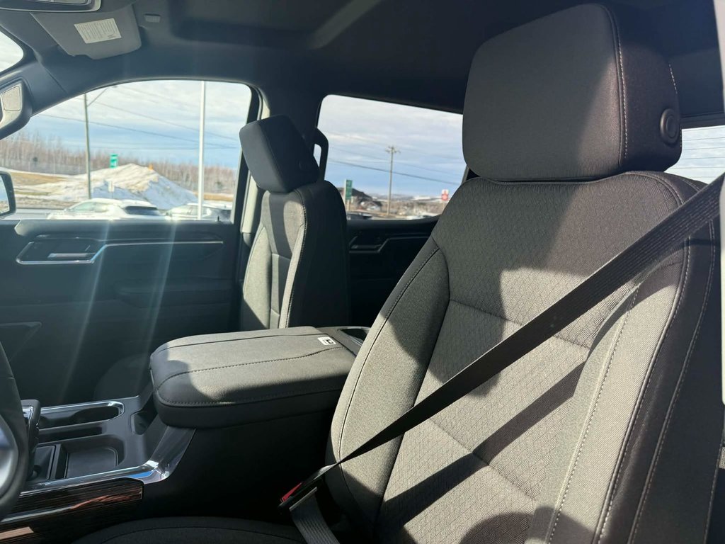2026 GMC Sierra 1500 ELEVATION in Grand Falls, New Brunswick - 17 - w1024h768px