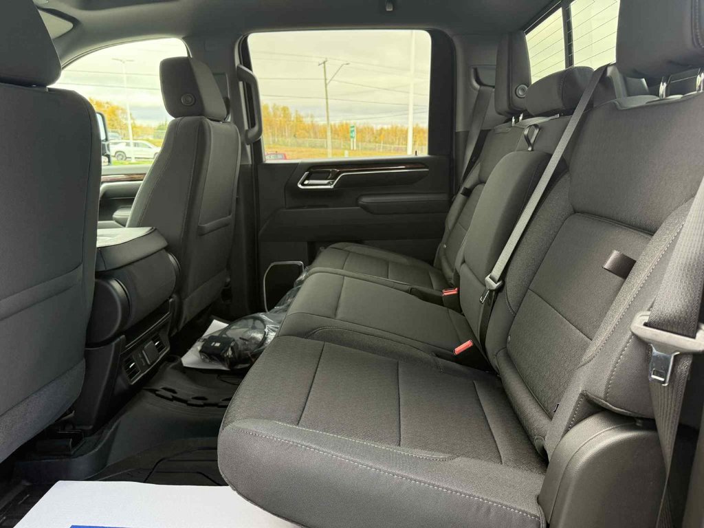 2026 GMC Sierra 2500 HD SLE in Grand Falls, New Brunswick - 11 - w1024h768px