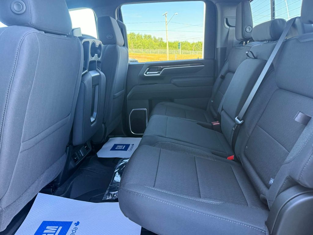 2026 GMC Sierra 2500 HD SLE in Grand Falls, New Brunswick - 14 - w1024h768px