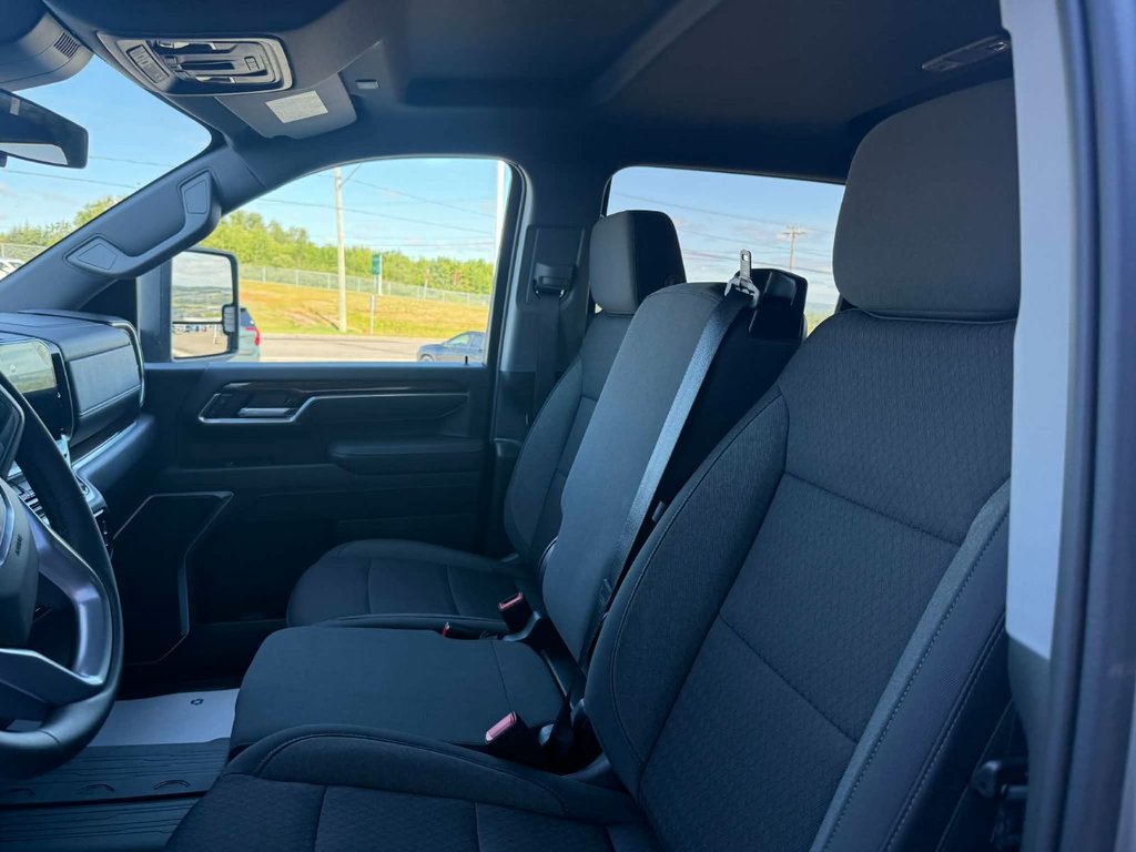 2026 GMC Sierra 2500 HD SLE in Grand Falls, New Brunswick - 13 - w1024h768px