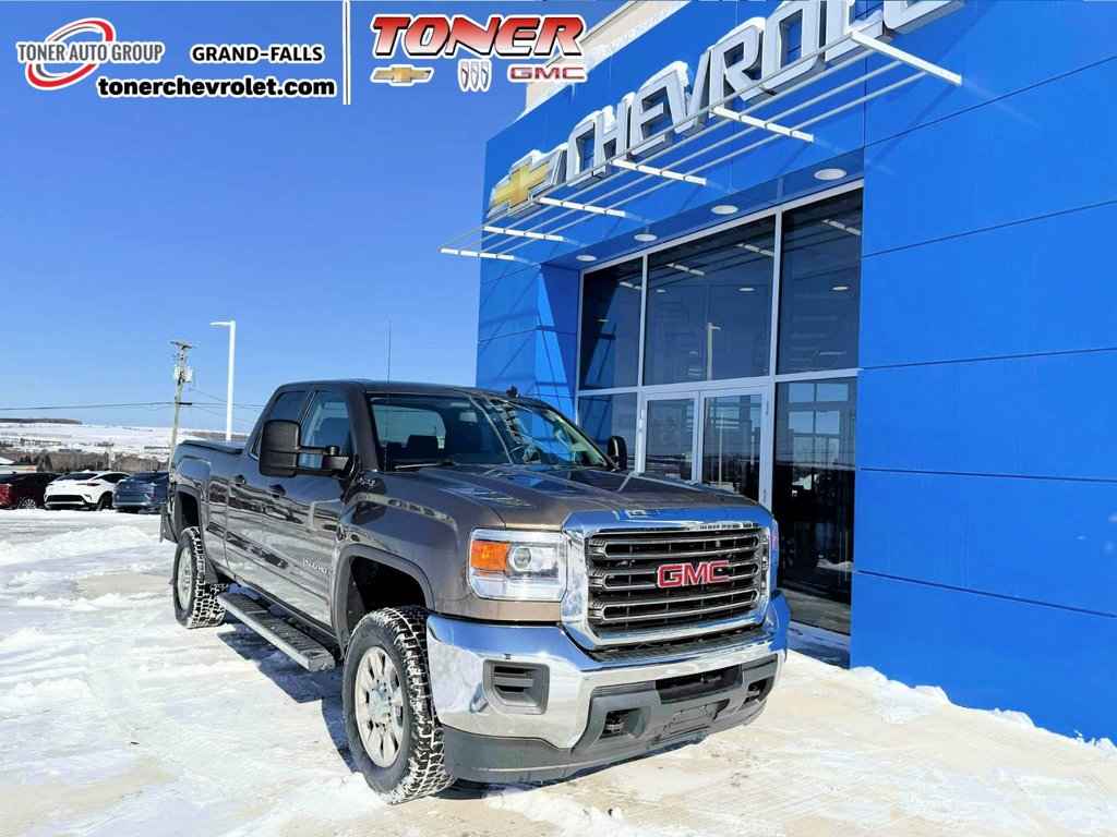 GMC Sierra 2500HD SLE 2015 à Grand Falls, Nouveau-Brunswick - 1 - w1024h768px