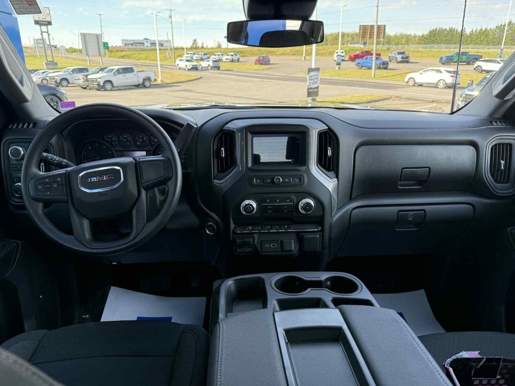 GMC Sierra 3500 HD PRO DRW 2025 à Grand Falls, Nouveau-Brunswick - 14 - w1024h768px