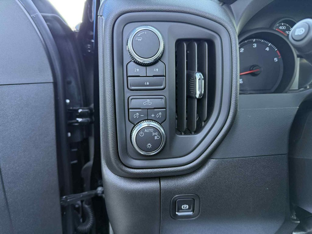GMC Sierra 3500 HD PRO DRW 2025 à Grand Falls, Nouveau-Brunswick - 15 - w1024h768px