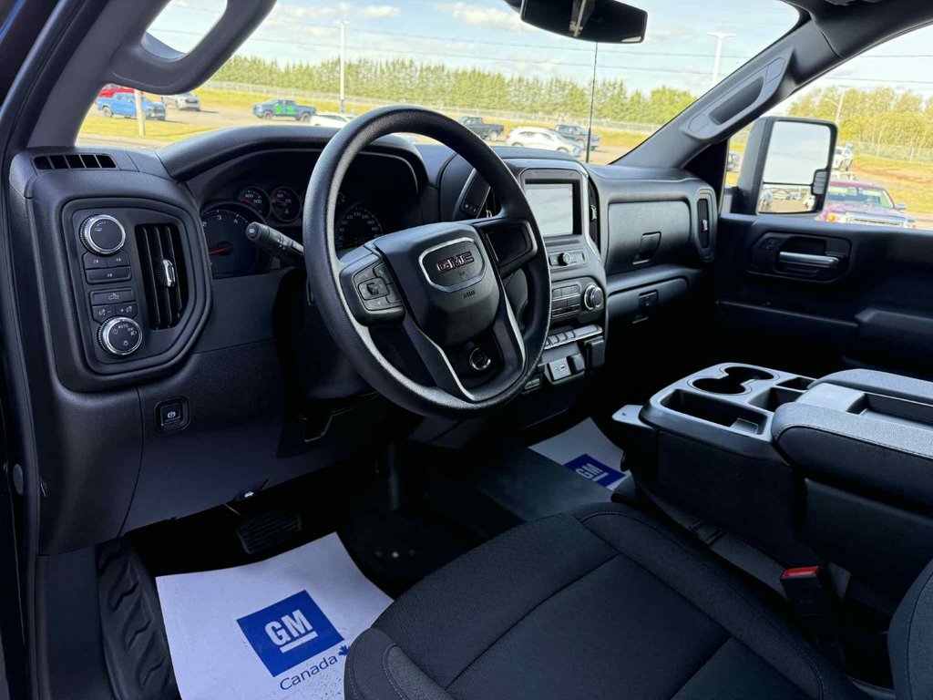 GMC Sierra 3500 HD PRO DRW 2025 à Grand Falls, Nouveau-Brunswick - 7 - w1024h768px