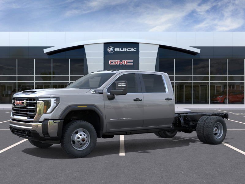 2025 GMC Sierra 3500HD CC PRO in Grand Falls, New Brunswick - 2 - w1024h768px