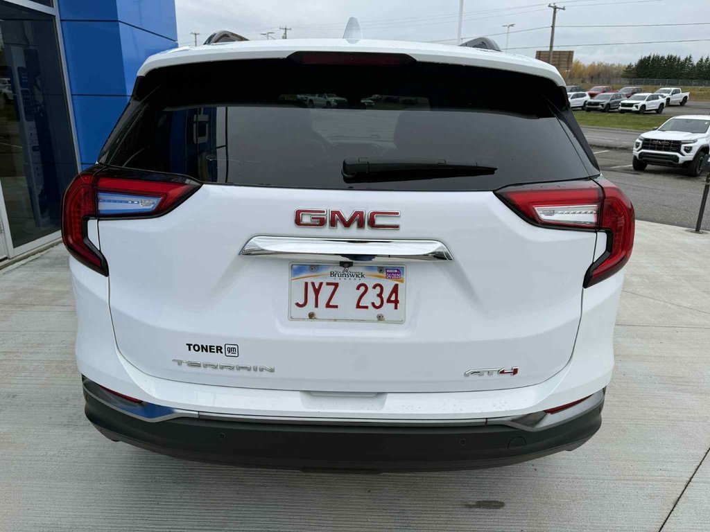 2022 GMC Terrain AT4 in Grand Falls, New Brunswick - 7 - w1024h768px