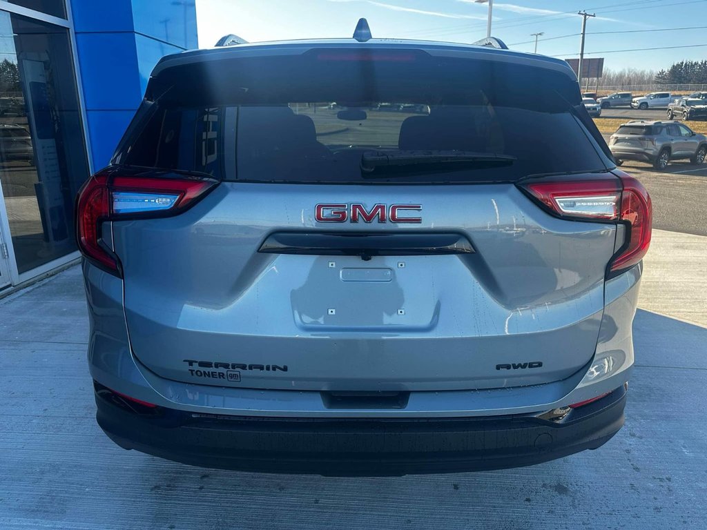 2024 GMC Terrain SLE in Grand Falls, New Brunswick - 4 - w1024h768px