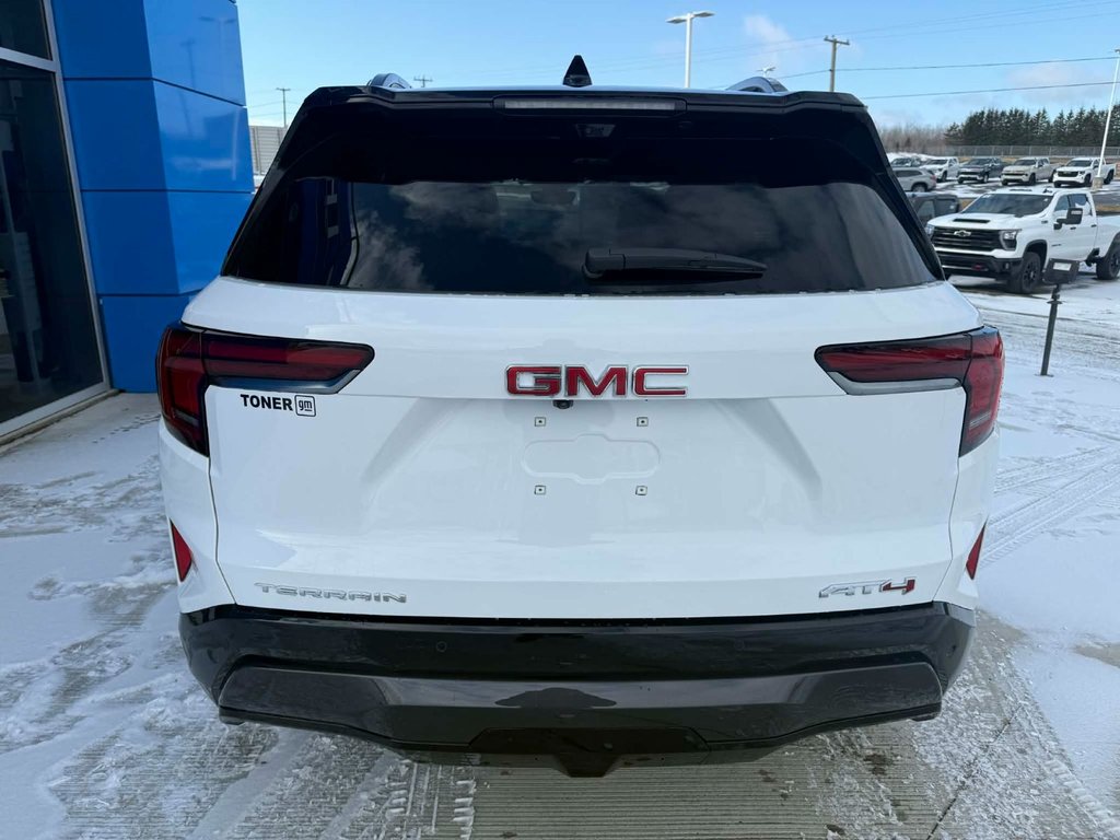 GMC Terrain AT4 2026 à Grand Falls, Nouveau-Brunswick - 6 - w1024h768px