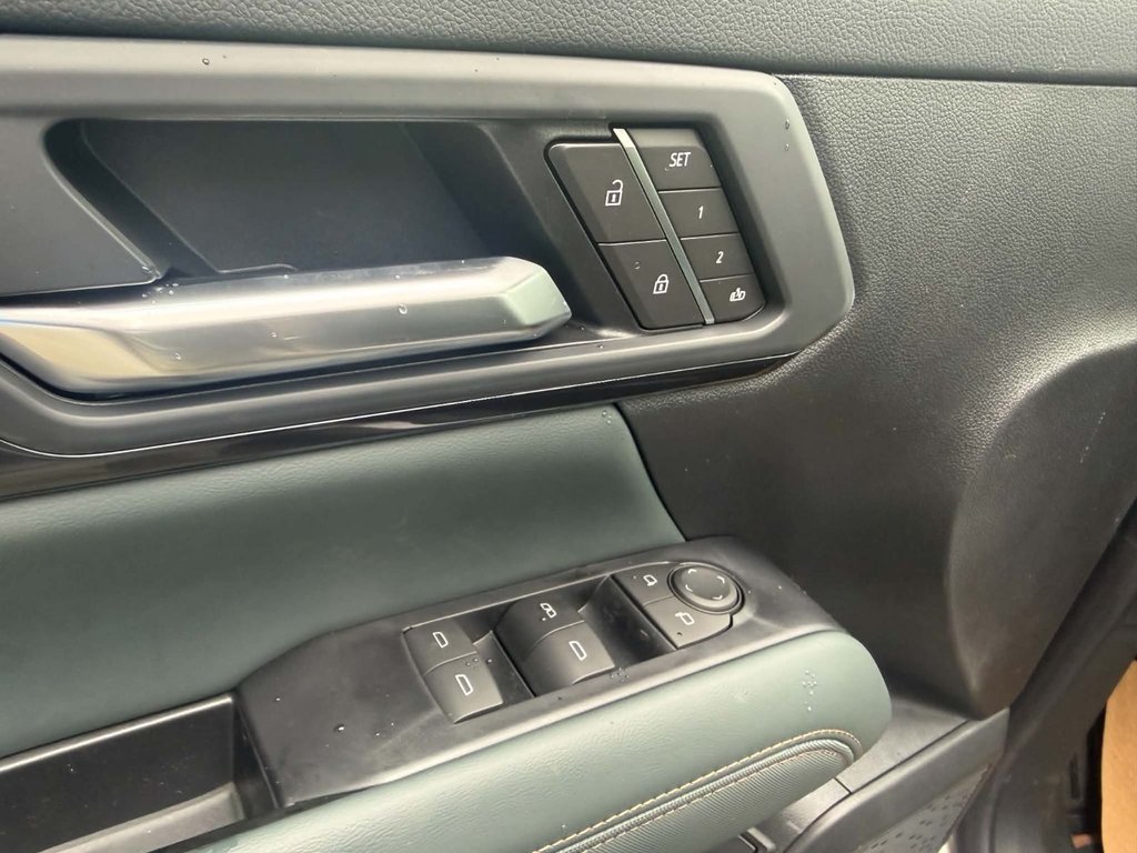 2027 GMC Terrain AT4 in Grand Falls, New Brunswick - 16 - w1024h768px