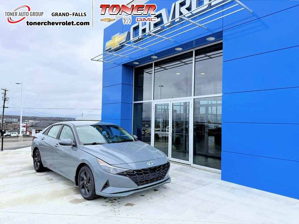 2022 Hyundai Elantra Preferred in Grand Falls, New Brunswick - 1 - w1024h768px