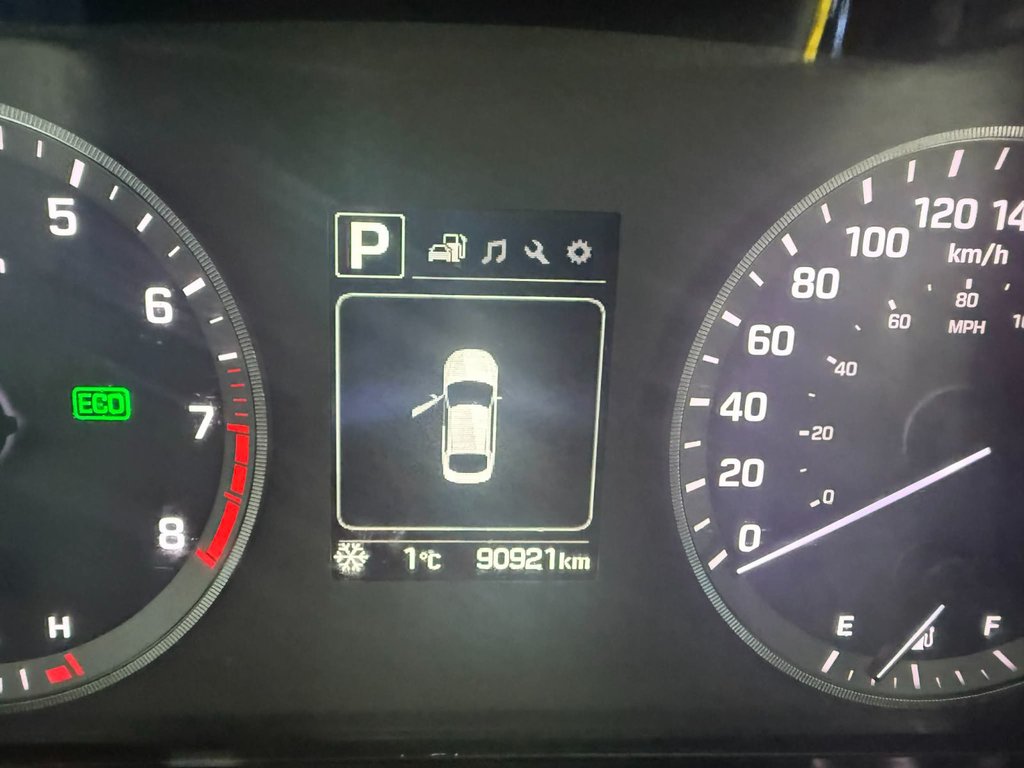 2016 Hyundai Sonata 2.4L GL in Grand Falls, New Brunswick - 14 - w1024h768px