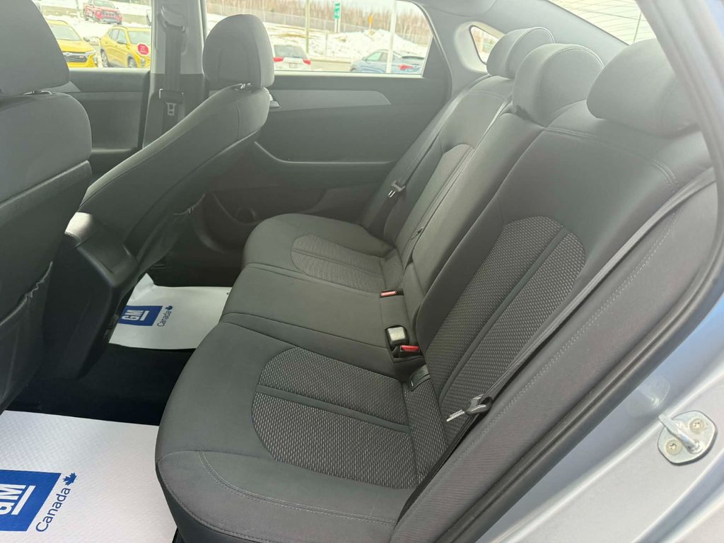 2016 Hyundai Sonata 2.4L GL in Grand Falls, New Brunswick - 13 - w1024h768px