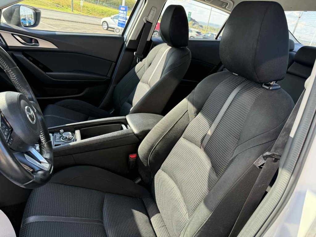 2018 Mazda 3 in Grand Falls, New Brunswick - 12 - w1024h768px