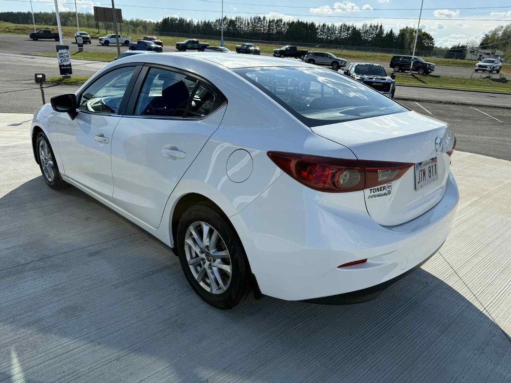 2018 Mazda 3 in Grand Falls, New Brunswick - 7 - w1024h768px