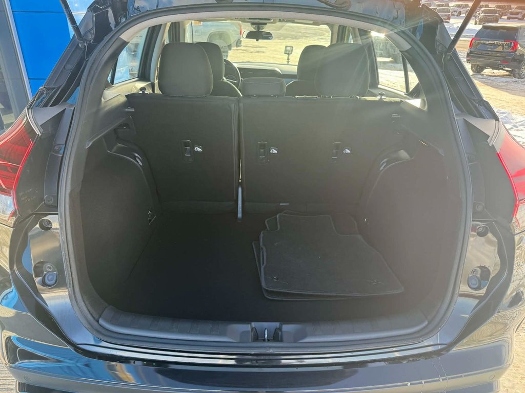 2022 Nissan Kicks SV in Grand Falls, New Brunswick - 8 - w1024h768px