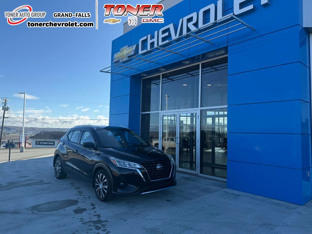2022 Nissan Kicks SV in Grand Falls, New Brunswick - 1 - w1024h768px