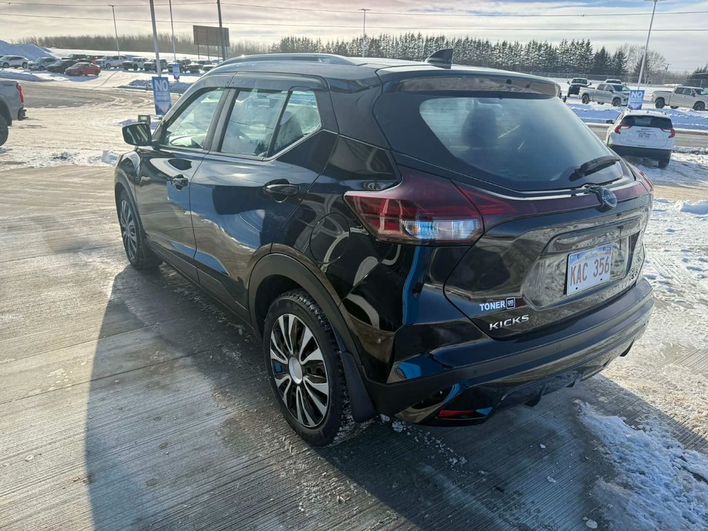 2022 Nissan Kicks SV in Grand Falls, New Brunswick - 5 - w1024h768px