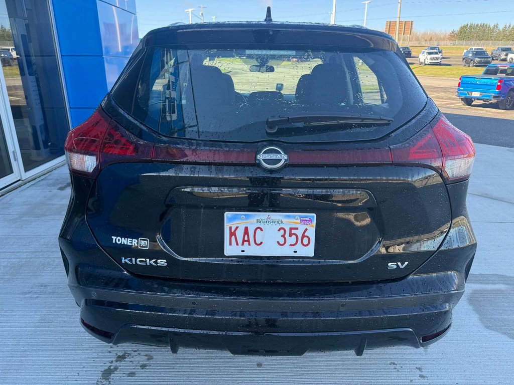 2022 Nissan Kicks SV in Grand Falls, New Brunswick - 7 - w1024h768px