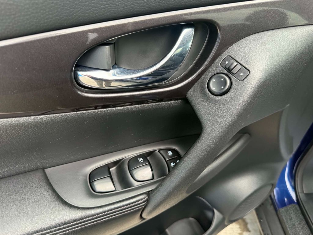 2019 Nissan Rogue SV in Grand Falls, New Brunswick - 17 - w1024h768px