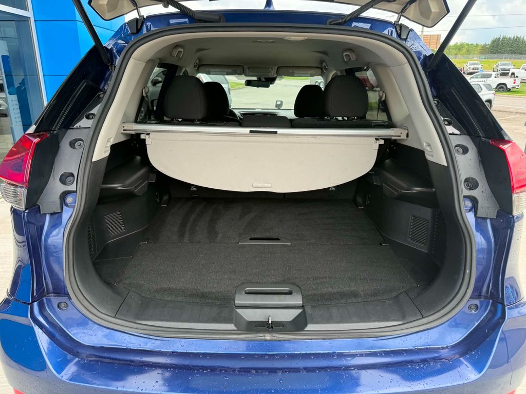 2019 Nissan Rogue SV in Grand Falls, New Brunswick - 7 - w1024h768px