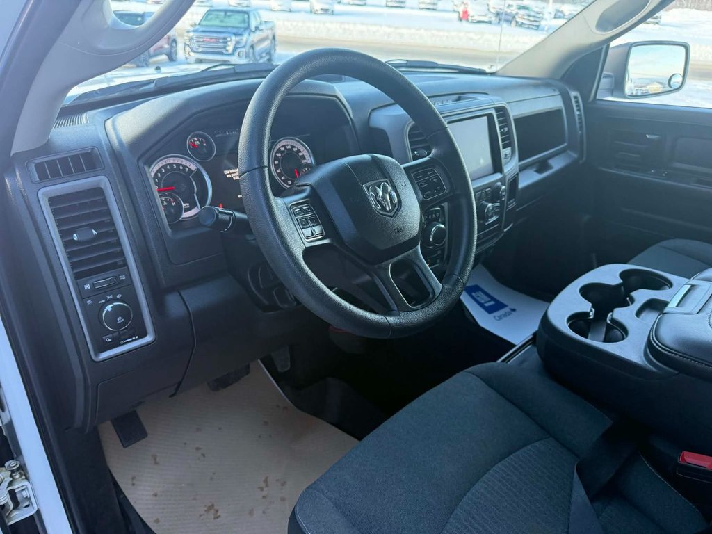 Ram 1500 Classic Express 2021 à Grand Falls, Nouveau-Brunswick - 9 - w1024h768px