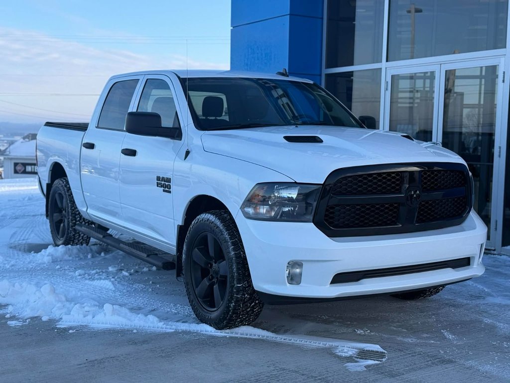 Ram 1500 Classic Express 2021 à Grand Falls, Nouveau-Brunswick - 2 - w1024h768px