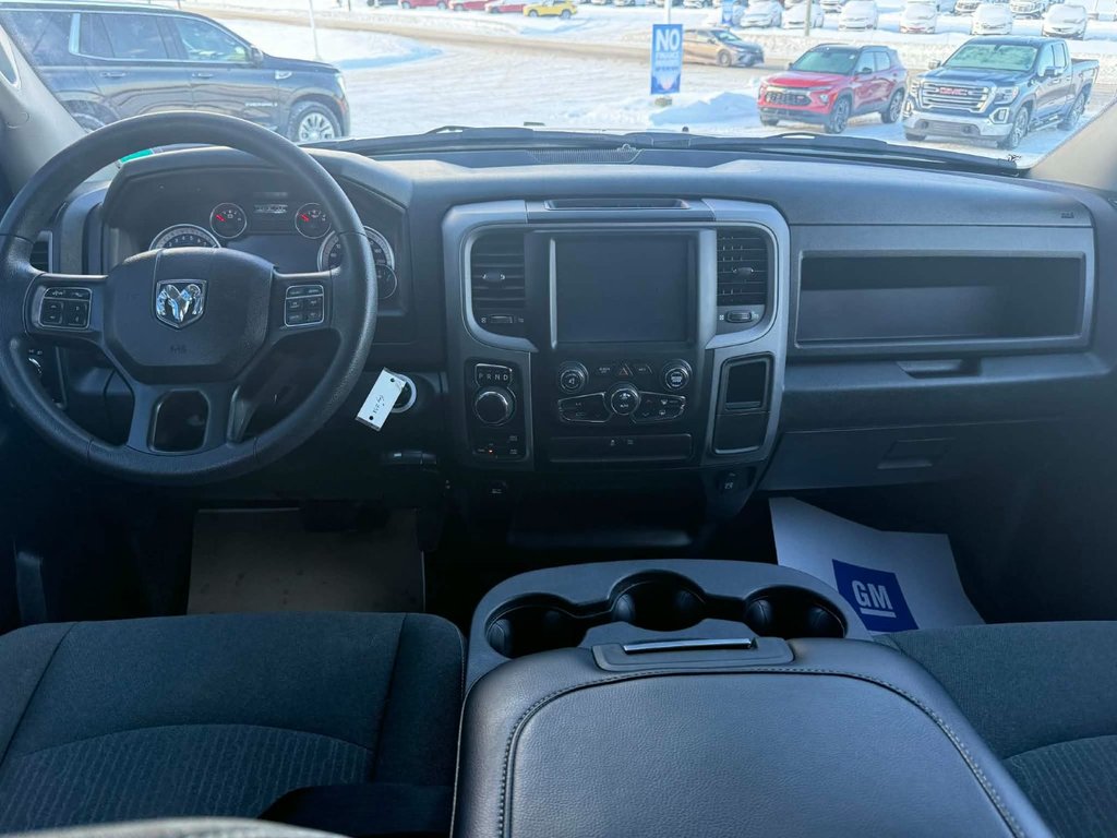 Ram 1500 Classic Express 2021 à Grand Falls, Nouveau-Brunswick - 11 - w1024h768px