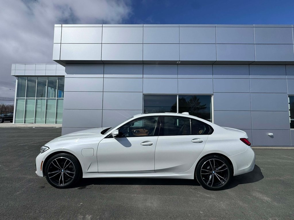 2021 BMW 3 Series 330e xDrive in Tracadie-Sheila, New Brunswick - 2 - w1024h768px