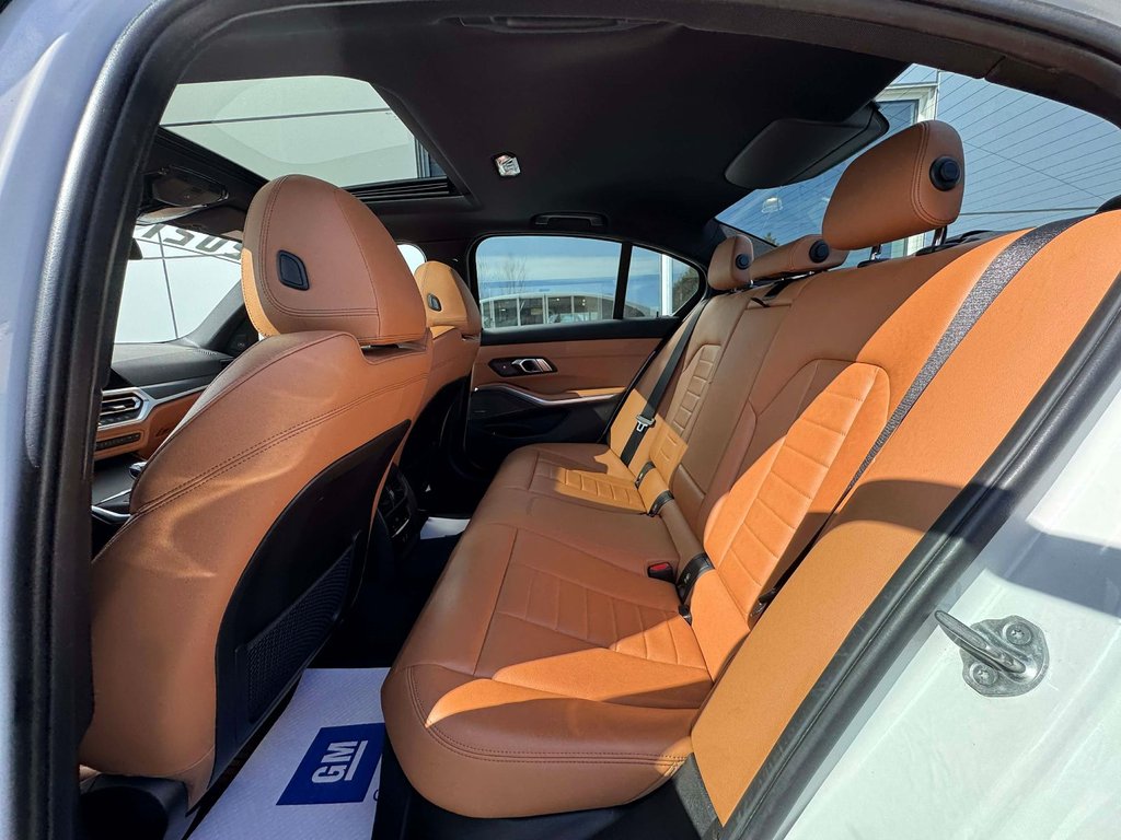 2021 BMW 3 Series 330e xDrive in Tracadie-Sheila, New Brunswick - 9 - w1024h768px