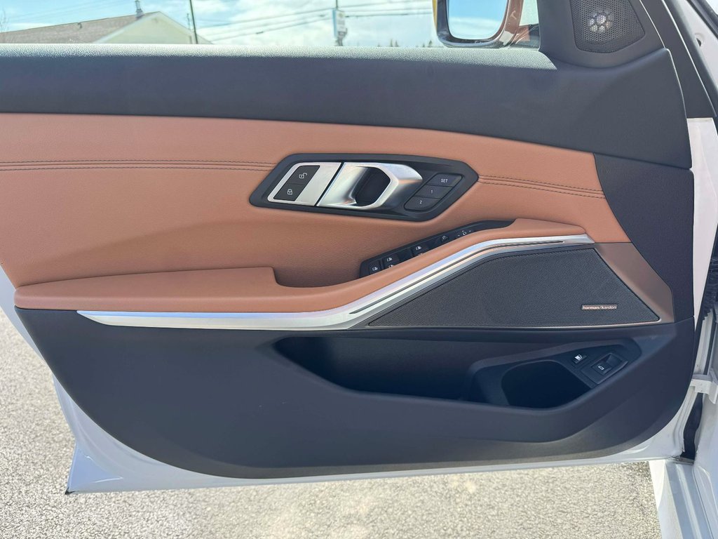 2021 BMW 3 Series 330e xDrive in Tracadie-Sheila, New Brunswick - 17 - w1024h768px