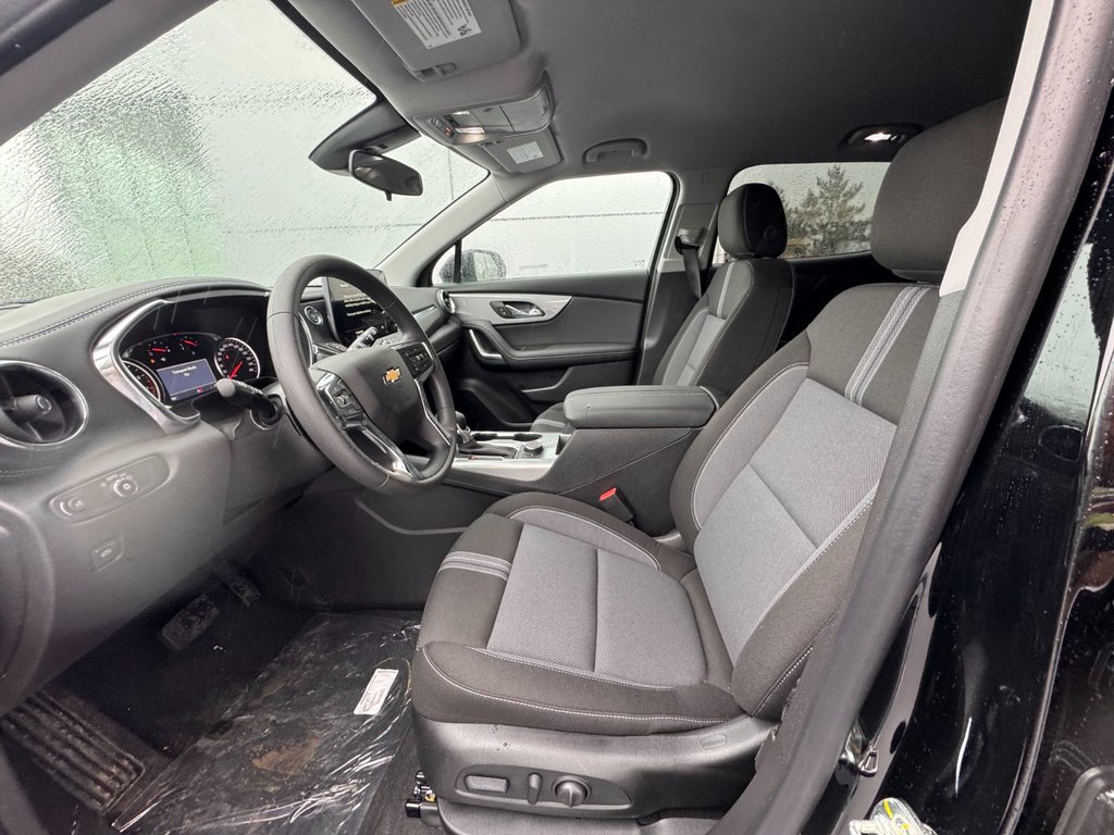 2026 Chevrolet Blazer LT in Tracadie-Sheila, New Brunswick - 5 - w1024h768px