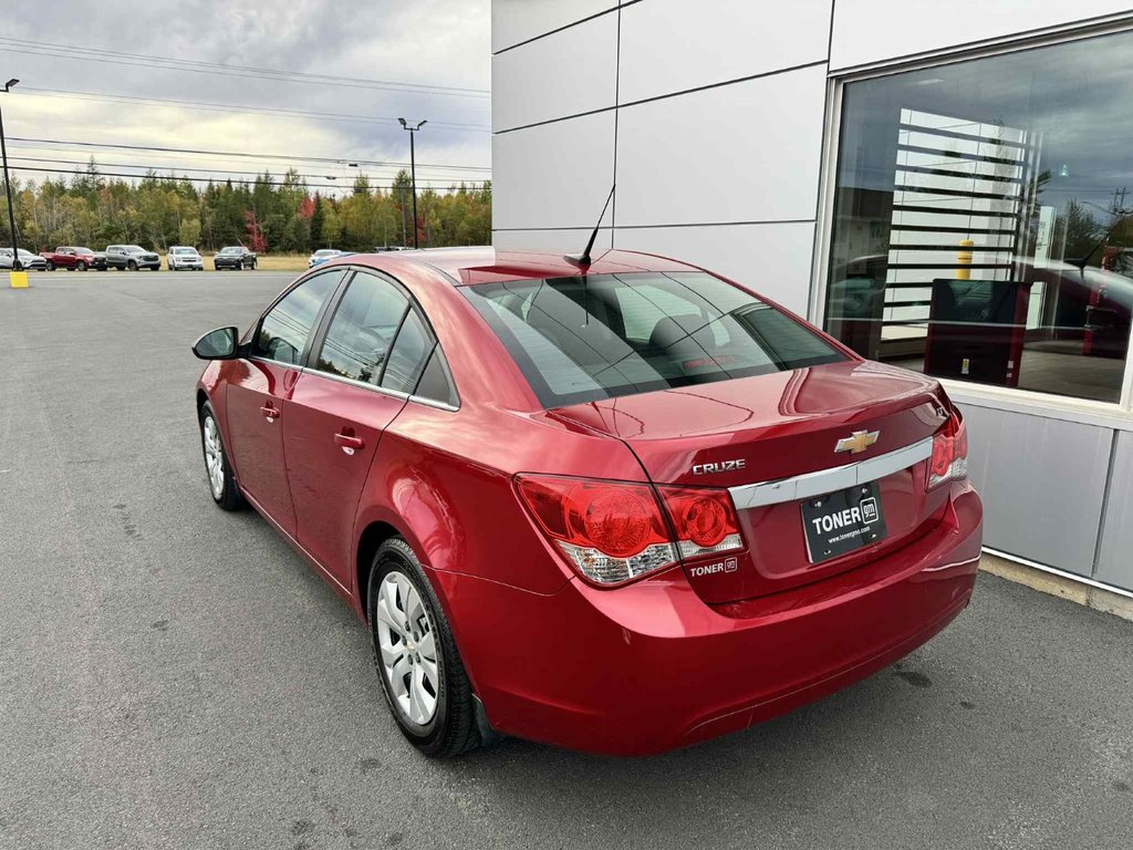 2014 Chevrolet Cruze 1LT in Tracadie-Sheila, New Brunswick - 5 - w1024h768px