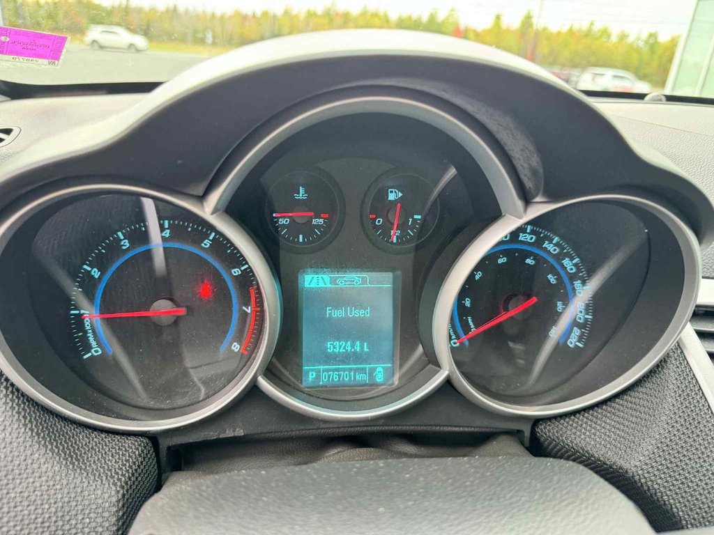 2014 Chevrolet Cruze 1LT in Tracadie-Sheila, New Brunswick - 6 - w1024h768px